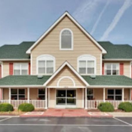 Radiant Inn And Suites Мърфрийзбъроу Екстериор снимка