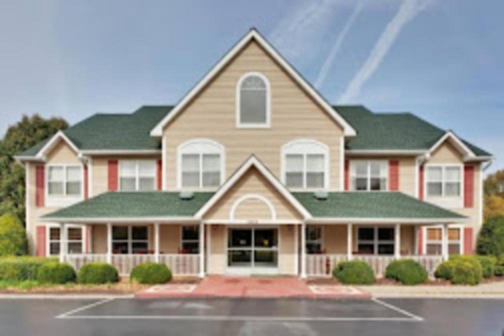 Radiant Inn And Suites Мърфрийзбъроу Екстериор снимка
