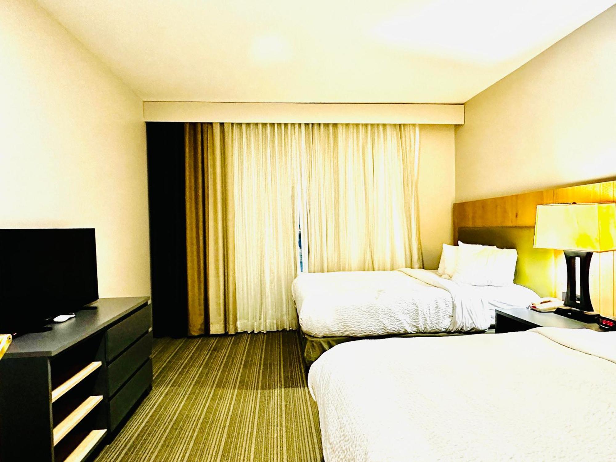 Radiant Inn And Suites Мърфрийзбъроу Екстериор снимка